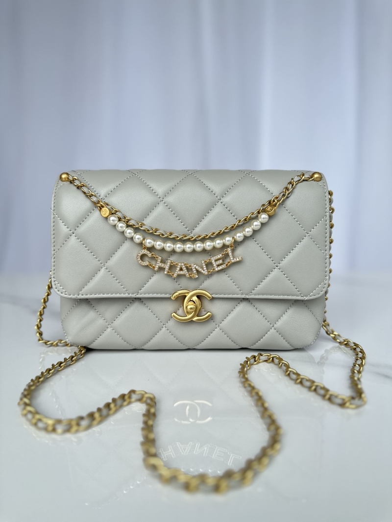 Chanel 19 Bags